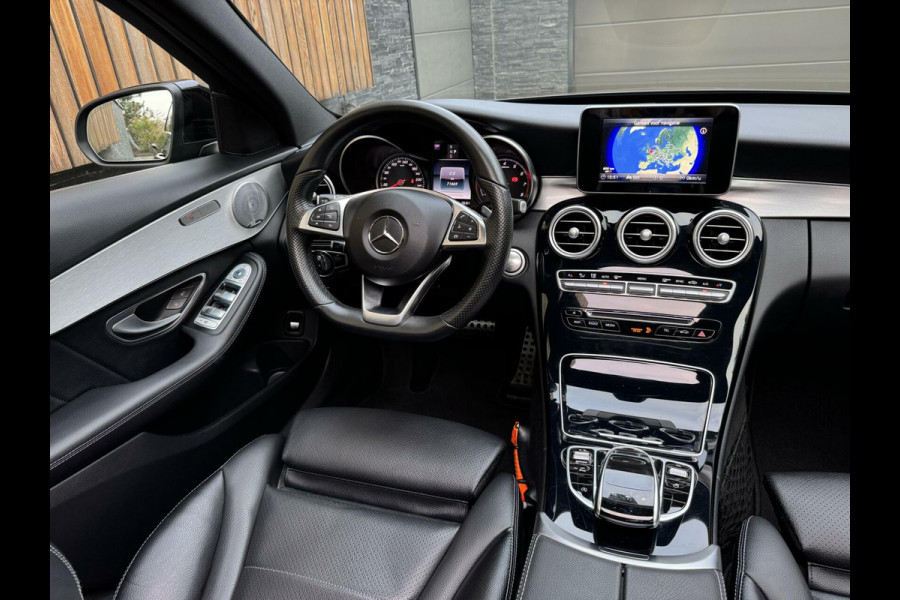 Mercedes-Benz C-Klasse Estate 180 AMG-line Automaat | Panoramadak | Lederen bekleding | Stoelverwarming | Burmester Audio | Achteruitrijcamera | LED ve