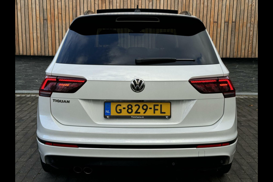 Volkswagen Tiguan 1.5 TSI R-line Automaat | Panorama | Leer | LED Verlichting | Actief Demping Systeem | Achteruitrijcamera | Black Style | 20 inc