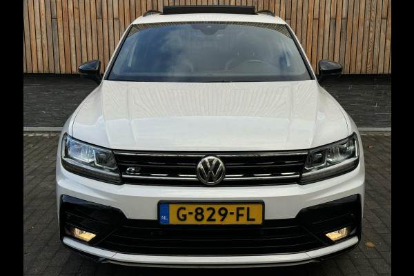 Volkswagen Tiguan 1.5 TSI R-line Automaat | Panorama | Leer | LED Verlichting | Actief Demping Systeem | Achteruitrijcamera | Black Style | 20 inc