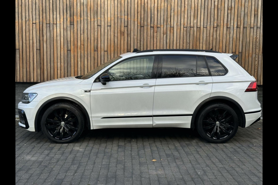 Volkswagen Tiguan 1.5 TSI R-line Automaat | Panorama | Leer | LED Verlichting | Actief Demping Systeem | Achteruitrijcamera | Black Style | 20 inc