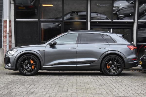 Audi e-tron e-tron 50 quattro Launch edition Black 71 kWh Pano Lane ACC Luchtvering