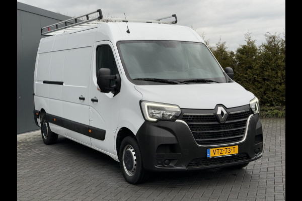 Renault Master 2.3 dCi 135 PK / L3H2 / 1e EIG. / IMPERIAAL / TREKHAAK / AIRCO / CRUISE / 3-ZITS