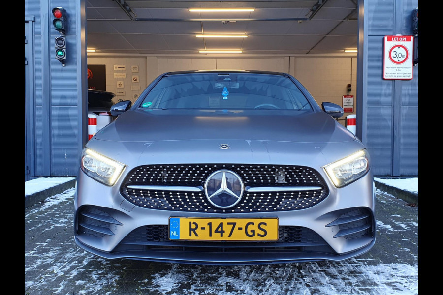 Mercedes-Benz A-Klasse 220 Premium Plus | PANO / MEMORY SEAT / KEYLESS / ''19 AMG-STYLING / BURMESTER / MASSAGE / DIAMOND GRILLE !