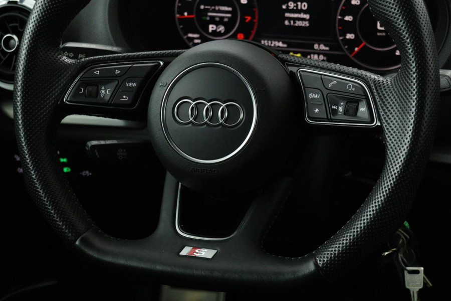 Audi A3 35 TFSI Advance Sport | Panoramadak | Supersportstoelen | Leder | Bang & Olufsen | Dakkoffer | Stoelverwarming | Trekhaak | Carplay | Virtual Cockpit | Full LED