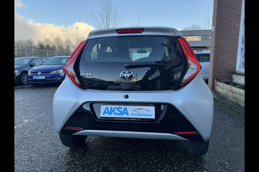 Toyota Aygo 1.0 VVT-i x-play Automaat 72pk Airco/Bluetooth/Garantie/