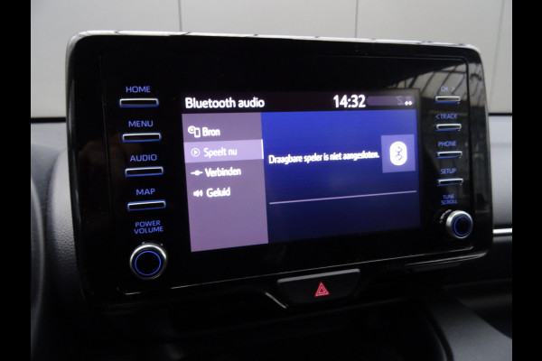 Toyota Yaris 1.5 Hybrid Dynamic * CARPLAY * TREKHAAK * 4 SEIZOENSBANDEN !!