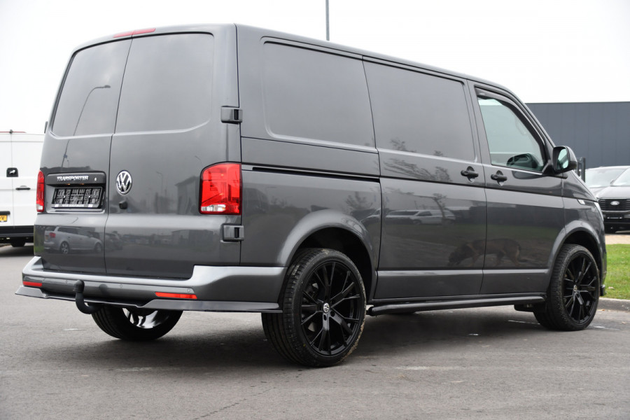 Volkswagen Transporter 2.0 TDI L1H1 PB Edition Highline Camera, Cruise, Carplay, LED, Automaat, Multimedia, Sensoren, 150PK, UNIEK!