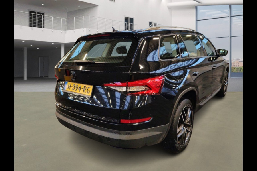 Škoda Kodiaq 1.5 TSI Business Edition [CAMERA, APPLE CARPLAY, ANDROID, HALF LEDER, STOELVERWARMING, PDC V+A, ADAP. CRUISE, CLIMATE, NIEUWSTAAT]