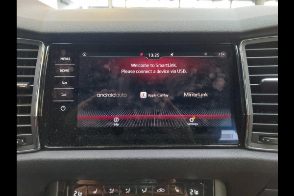 Škoda Kodiaq 1.5 TSI Business Edition [CAMERA, APPLE CARPLAY, ANDROID, HALF LEDER, STOELVERWARMING, PDC V+A, ADAP. CRUISE, CLIMATE, NIEUWSTAAT]