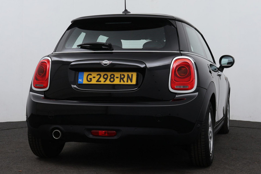 MINI Mini 1.5 Cooper Salt Business (NL-auto, 1e Eig, Dealer OndH, Carplay/ Android, Parkeersen, Navigatie, Airco, Bluetooth, Etc)