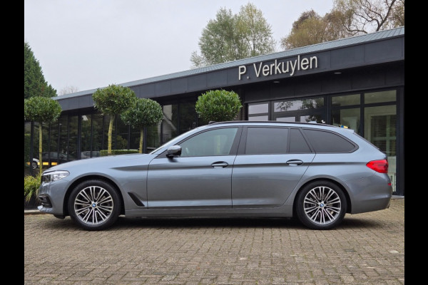 BMW 5 Serie 520i SPORTLINE I PANORAMA I SPORTSTOELEN I CAMERA I TREKHAAK I