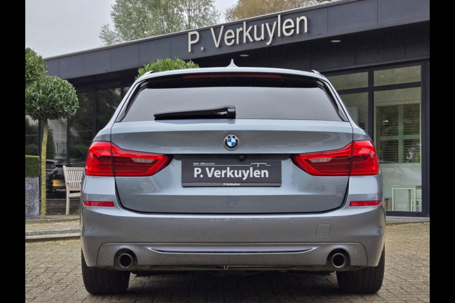 BMW 5 Serie 520i SPORTLINE I PANORAMA I SPORTSTOELEN I CAMERA I TREKHAAK I