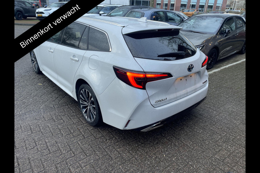 Toyota Corolla Touring Sports 1.8 Hybrid First Edition | Stoel-Stuur verwarming | Naviagtie | Elketrische kofferbak