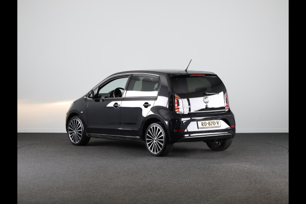 Volkswagen up! 1.0 BMT high up! 75 PK | Black Edition | Parkeersensoren | 17 Inch | Extra getint glas