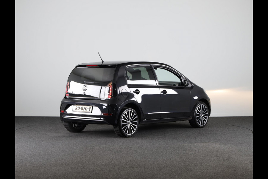 Volkswagen up! 1.0 BMT high up! 75 PK | Black Edition | Parkeersensoren | 17 Inch | Extra getint glas