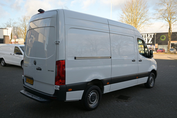 Mercedes-Benz Sprinter 317 CDI L2H2 MBUX navigatie met 360 graden camera, Geveerde stoel, Etc.