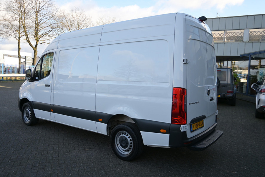 Mercedes-Benz Sprinter 317 CDI L2H2 MBUX navigatie met 360 graden camera, Geveerde stoel, Etc.