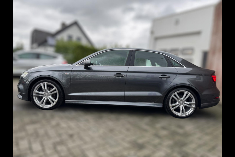 Audi A3 Limousine 35 TFSI CoD Advance Sport 2X S-LINE / NL / VIRTUAL COCKPIT / LED / ECC / STOELVERWARMING / PDC / 150PK