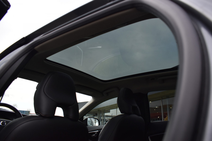 Volvo V40 Cross Country T3 153PK Automaat Polar+ Luxury | Achteruitrijcamera | Harman/Kardon | Keyless |