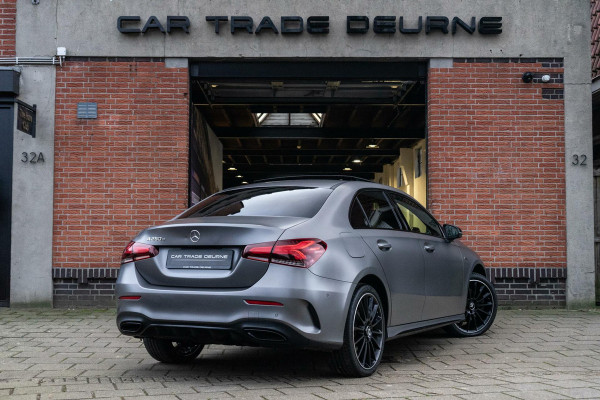 Mercedes-Benz A-Klasse 250 e AMG Pano / Camera / Ambi