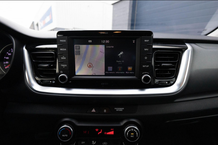 Kia Stonic 1.4 MPi Automaat Leder Navigatie Camera