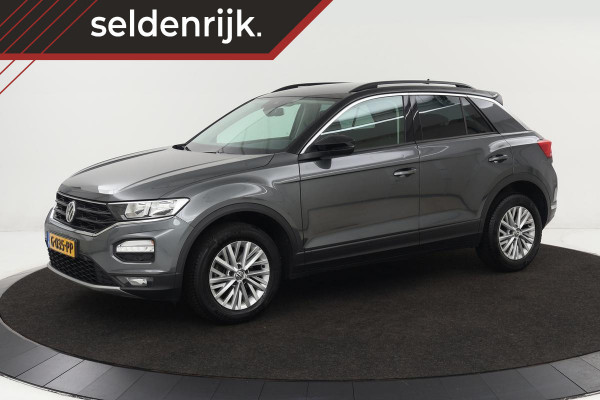 Volkswagen T-Roc 1.0 TSI Style | Carplay | Navigatie | Adaptive cruise | Trekhaak | Climate control | Bluetooth | PDC | LED