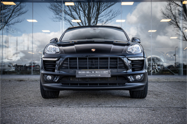 Porsche Macan 2.0 Turbo - 21inch - Luchtvering - Trekhaak - Camera Origineel NL - Dealer onderhouden - NAP!