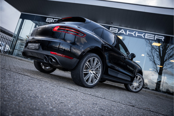 Porsche Macan 2.0 Turbo - 21inch - Luchtvering - Trekhaak - Camera Origineel NL - Dealer onderhouden - NAP!