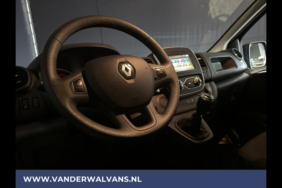 Renault Trafic 2.0 dCi 120pk **BPM VRIJ voor de Ondernemer** L2H1 Euro6 Airco | LED | Navigatie | LM Velgen | Camera | Cruisecontrol Sidebars, LM velgen, Parkeersensoren, Bijrijdersbank