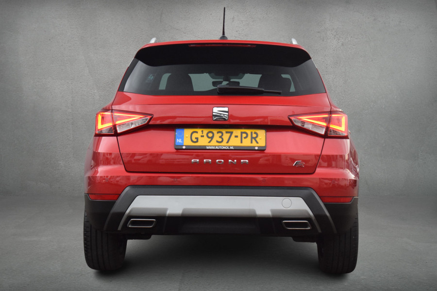 Seat Arona 1.5 TSI EVO FR Business Intense | Apple CarPlay | Sportstoelen | Camera | ACC