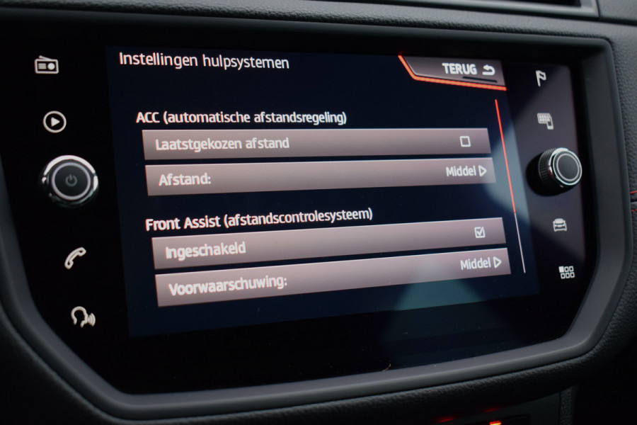 Seat Arona 1.5 TSI EVO FR Business Intense | Apple CarPlay | Sportstoelen | Camera | ACC