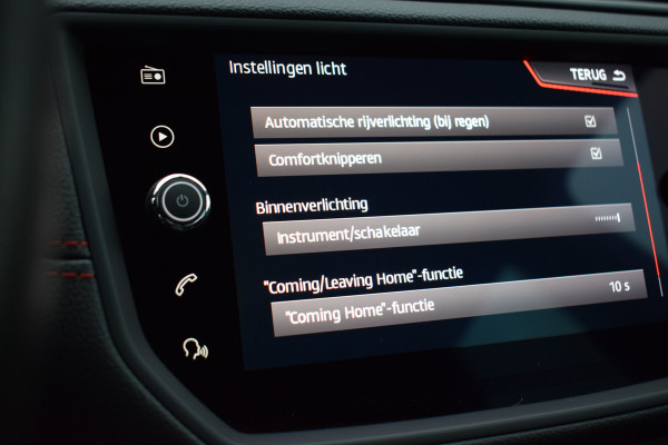 Seat Arona 1.5 TSI EVO FR Business Intense | Apple CarPlay | Sportstoelen | Camera | ACC