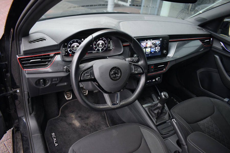 Škoda SCALA 1.0 TSI Sport Business | CarPlay | Stoelverwarming | Virtual | Sportstoelen