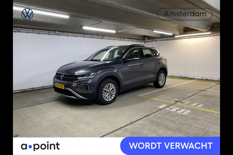 Volkswagen T-Roc 1.0 TSI Life 110 pk | Verlengde garantie | Navigatie via App | Parkeersensoren (Park assist) | Adaptieve cruise control | LED koplampen |