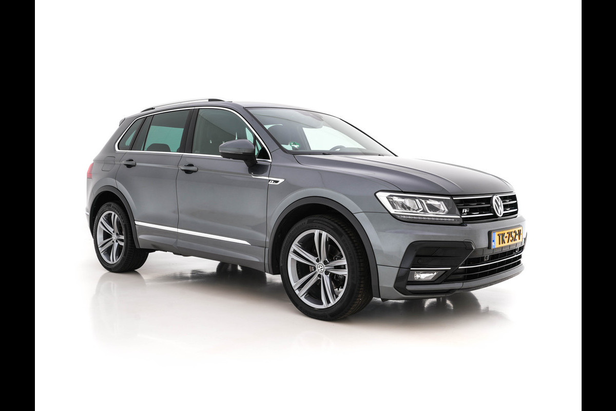 Volkswagen Tiguan 1.4 TSI 4-Motion Highline Business R-Line *FULL-LED | DIGI-COCKPIT | LANE-ASSIST | ADAPTIVE-CRUISE | COMFORT-SEATS | DAB+ | NAVI-FULLAMP | PARKPILOT | SHIFT-PADDLES | MICROFIBRE | AMBIENT-LIGHT | ECC | PDC | 19''ALU*