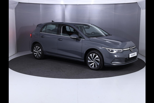 Volkswagen Golf 1.4 eHybrid Style 204 pk Automaat (DSG) | Navigatie | Parkeersensoren | Adaptieve cruise control | Stoelverwarming |