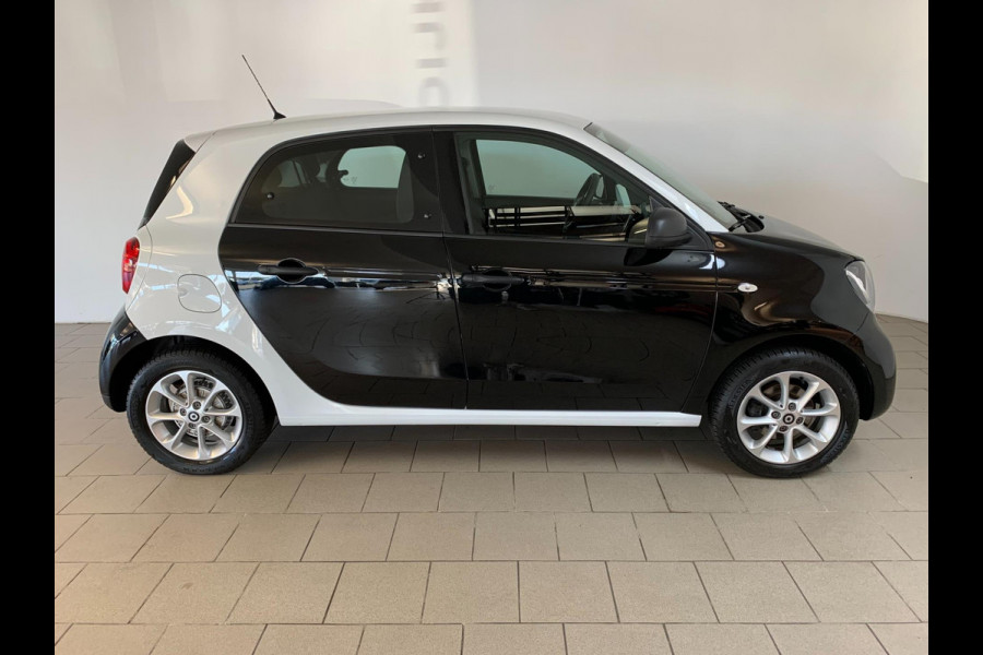 Smart Forfour 1.0 Business Solution AIRCO CLIMA CRUISE METALLIC LAK LAGE KM STAND NIEUWSTAAT