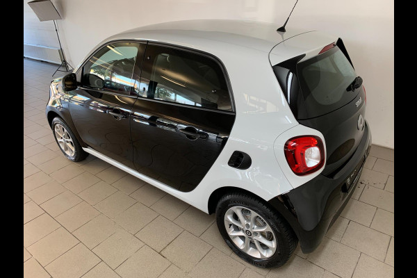 Smart Forfour 1.0 Business Solution AIRCO CLIMA CRUISE METALLIC LAK LAGE KM STAND NIEUWSTAAT