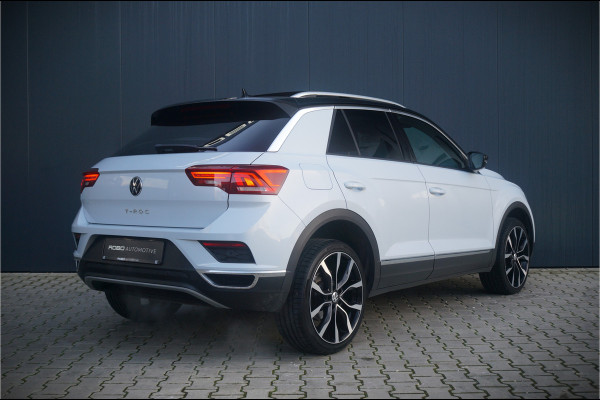 Volkswagen T-Roc 1.5 TSI Sport | Panoramadak | Camera | Automaat | Virtual | PDC | Apple Carplay | Ambiance Verlichting | Navigatie | Leer | Led | NAP | BTW | Adaptive Cruise Control |