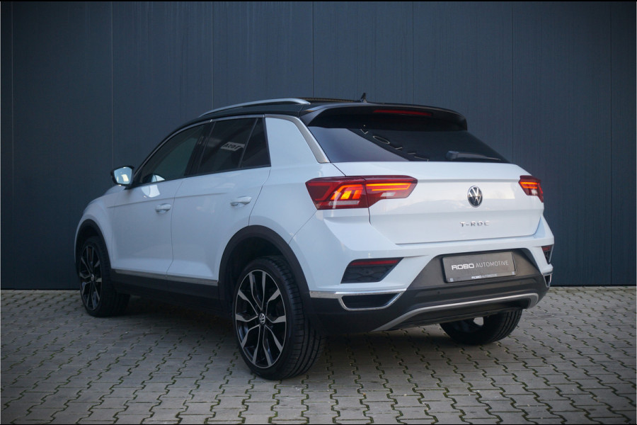 Volkswagen T-Roc 1.5 TSI Sport | Panoramadak | Camera | Automaat | Virtual | PDC | Apple Carplay | Ambiance Verlichting | Navigatie | Leer | Led | NAP | BTW | Adaptive Cruise Control |