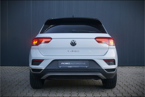 Volkswagen T-Roc 1.5 TSI Sport | Panoramadak | Camera | Automaat | Virtual | PDC | Apple Carplay | Ambiance Verlichting | Navigatie | Leer | Led | NAP | BTW | Adaptive Cruise Control |