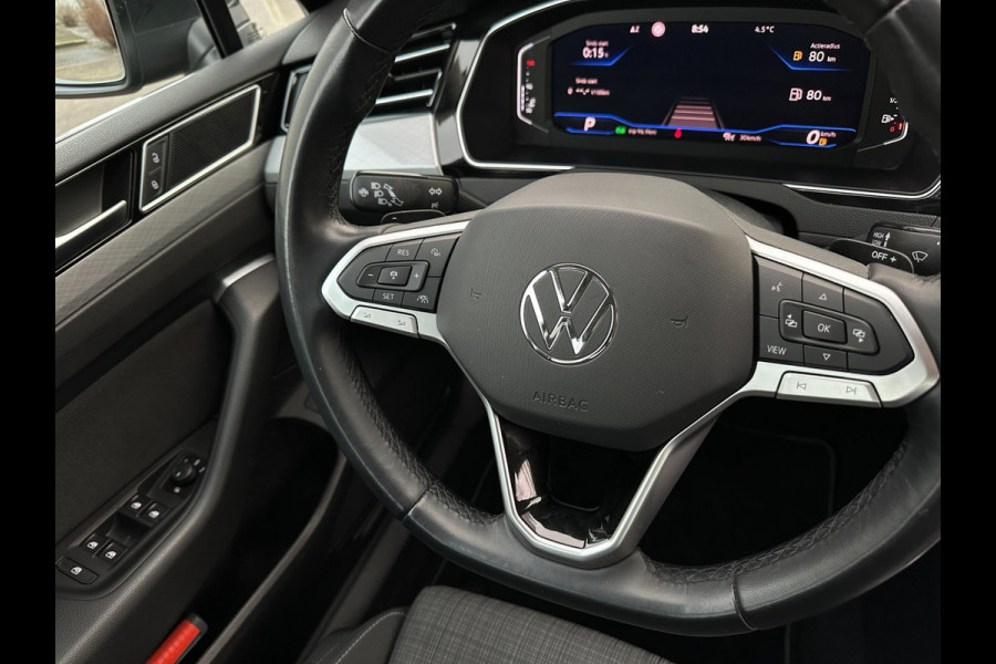 Volkswagen Passat 1.5 TSI R-LINE 2021 DSG FACE-LIFT VIRTUAL-COCKPIT CAMERA NAP