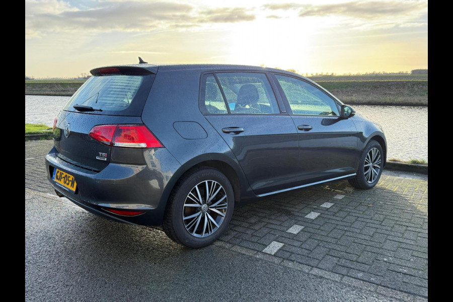 Volkswagen Golf 1.4 TSI ACT DSG Allstar ed. / Carplay / stoelverwarming / cruise nieuwstaat