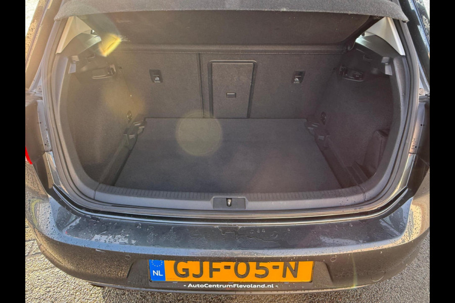 Volkswagen Golf 1.4 TSI ACT DSG Allstar ed. / Carplay / stoelverwarming / cruise nieuwstaat