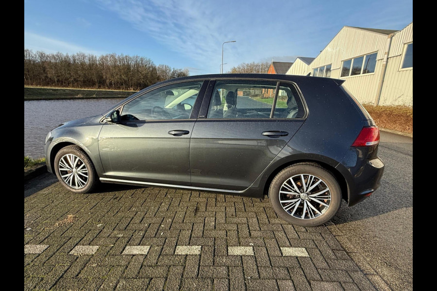 Volkswagen Golf 1.4 TSI ACT DSG Allstar ed. / Carplay / stoelverwarming / cruise nieuwstaat