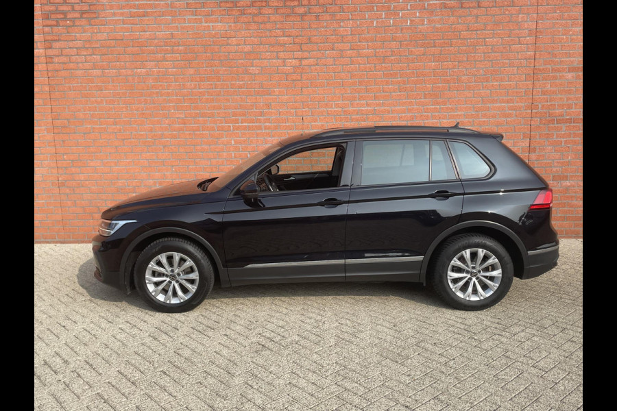 Volkswagen Tiguan 1.5 TSI 150pk DSG Life | Panoramadak | Navigatie | d.m.v. Apple Carplay / Android Auto | Parkeersensoren | Adaptive Cruise Control | Stoel- en stuurverwarming | Ledverlichting | Getinte ramen | Climate Control