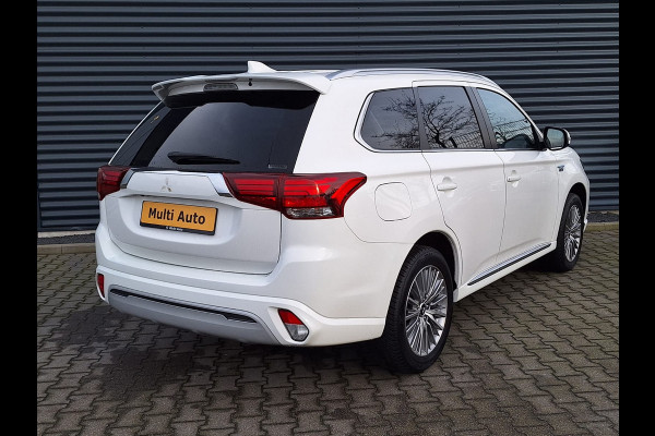 Mitsubishi Outlander 2.4 PHEV Intense Plug in Hybrid 225pk PHEV | Trekhaak Afneembaar | Carplay | Camera | Cruise Control | Climate Control | Stoelverwarming | DAB |