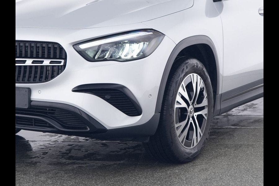 Mercedes-Benz GLA 250 e Face Lift Plug-In Hybride | Night Pakket | Dodehoek assist |11 kW Laden | Led koplampen | Achteruitrijcamera | Stuur en stoelverwarming | Inclusief 24 maanden MB Certified garantie voor Europa.