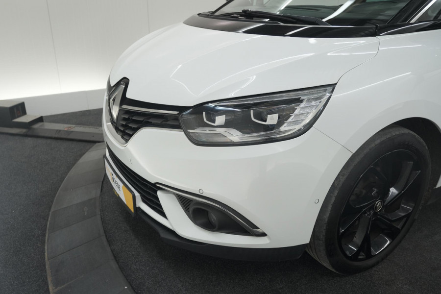 Renault Grand Scénic TCe 140 Intens | 7 Zitplaatsen | Trekhaak | Camera | Dodehoekdetectie | Apple Carplay