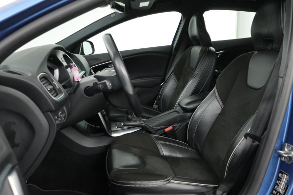 Volvo V40 2.0 T4 Business Sport | Stoelverwarming | Full LED | Leder/Alcantara | Sportstoelen | Navigatie | Climate control | R-design